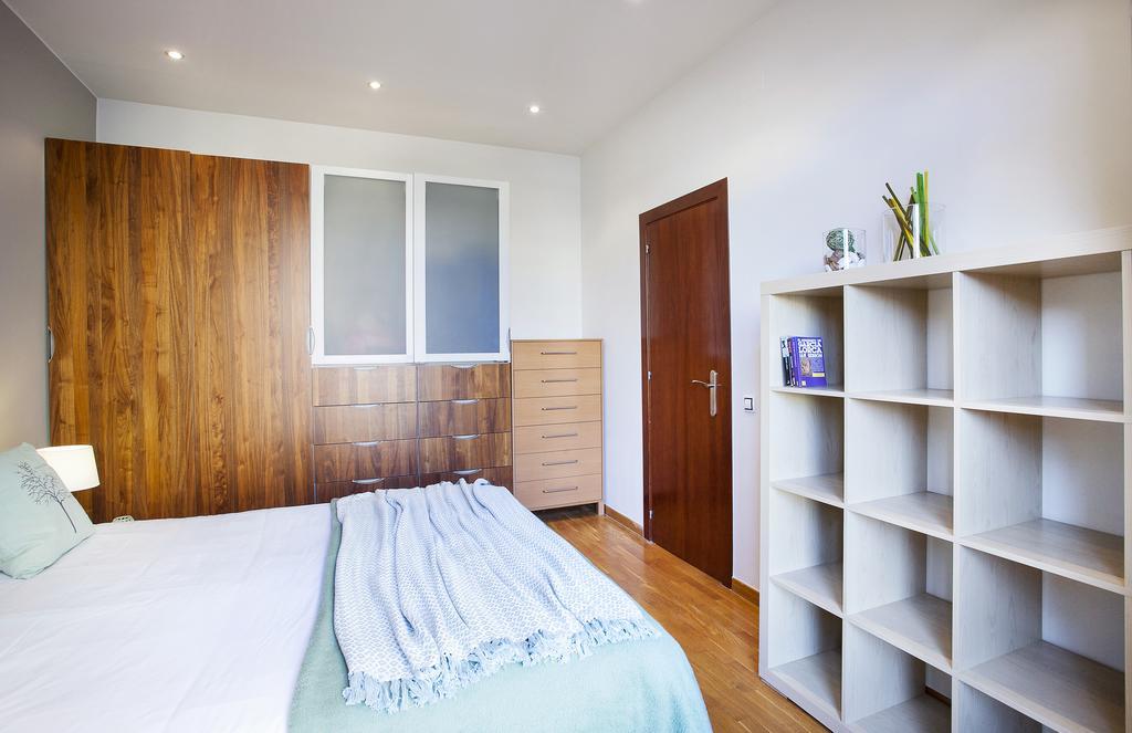 Apartments Barcelona & Home Deco Viladomat Exterior photo
