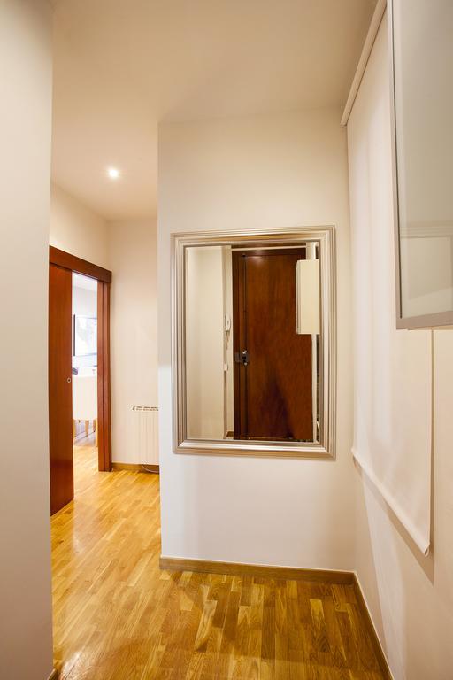 Apartments Barcelona & Home Deco Viladomat Exterior photo